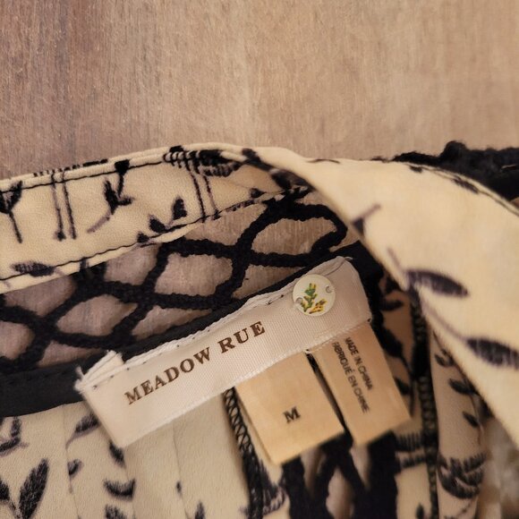 ANTHROPOLOGIE Meadow Rue Love Bird Crochet Lace Blouse  Women Size Medium - Picture 3 of 9